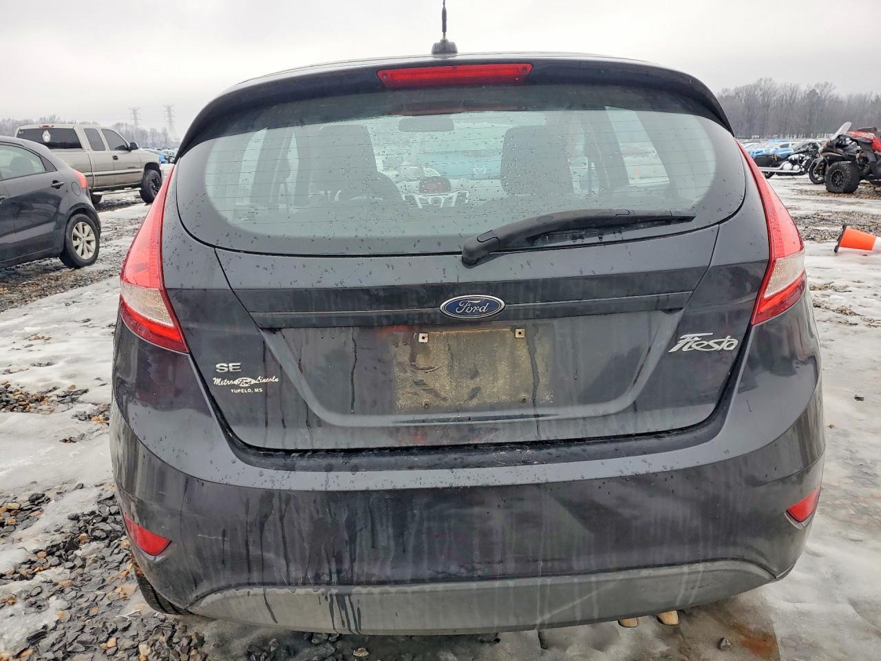 2011 Ford Fiesta Se - Фото 6