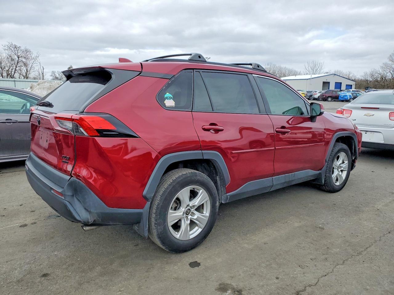 2021 Toyota Rav4 Xle - Image 3