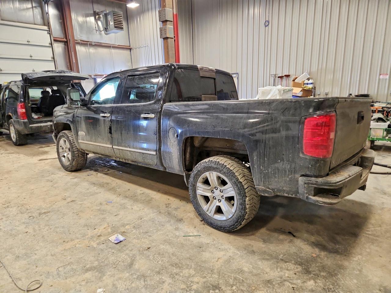 2015 Chevrolet Silverado K1500 High Country - Фото 2