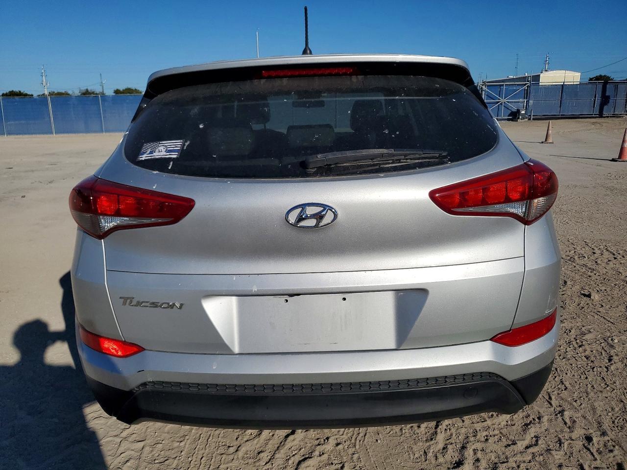 2018 Hyundai Tucson Se - Фото 6