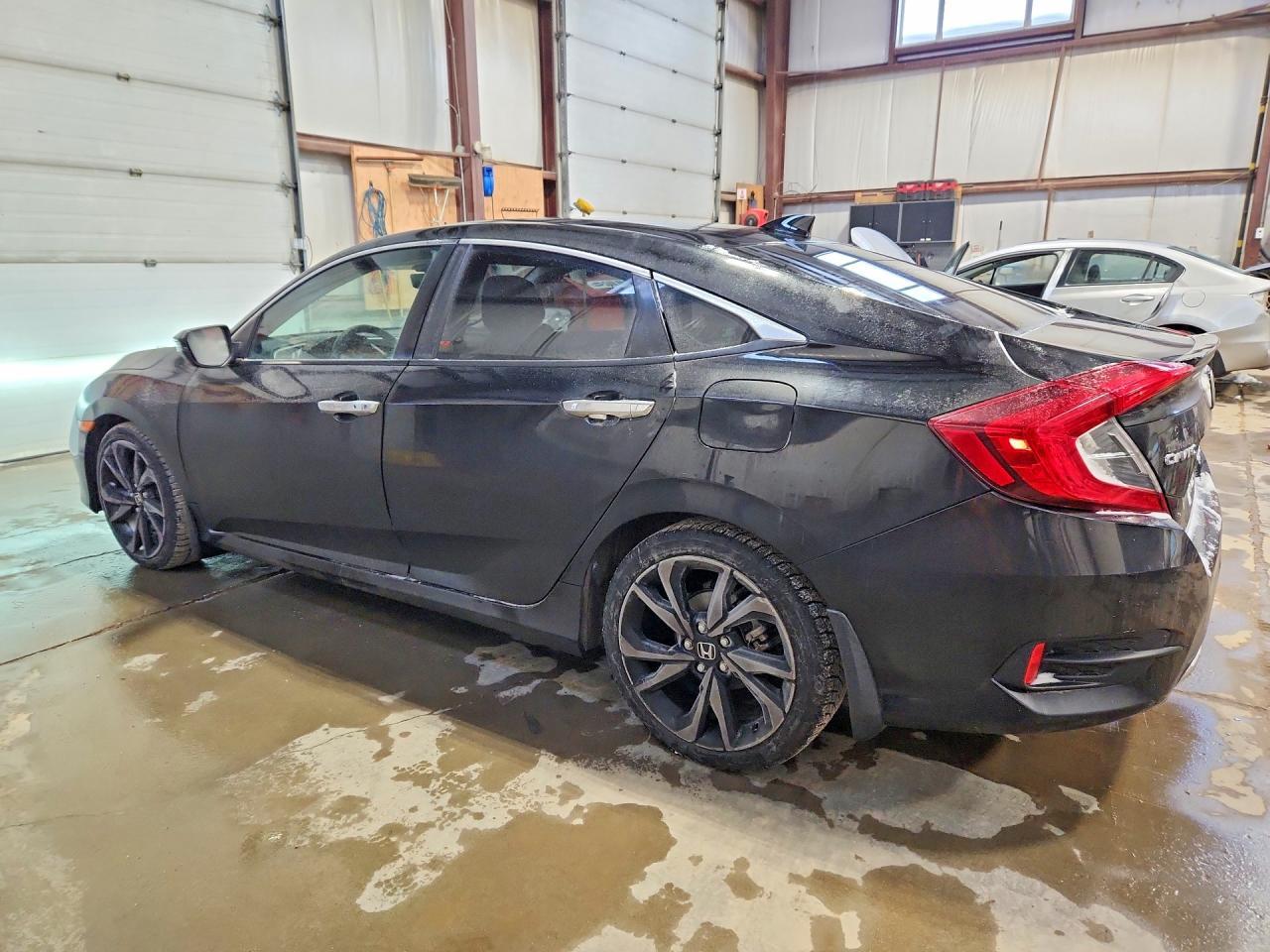 2020 Honda Civic Touring - Image 2