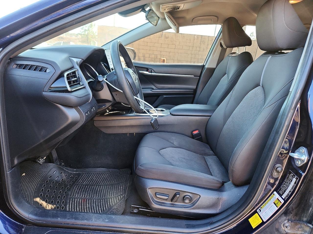2022 Toyota Camry Le - Фото 7