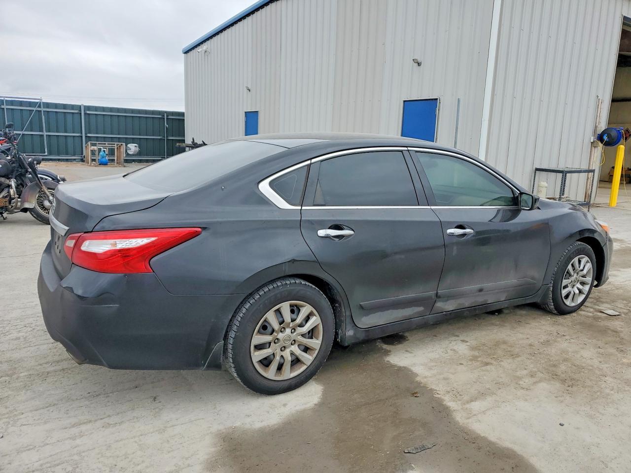 2017 Nissan Altima 2.5 - Фото 3