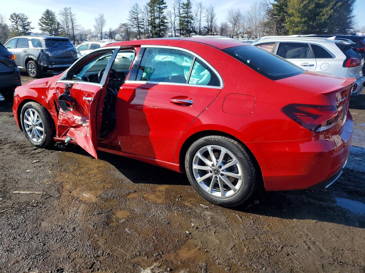 2019 Mercedes-Benz A 220 4Matic - Фото 2