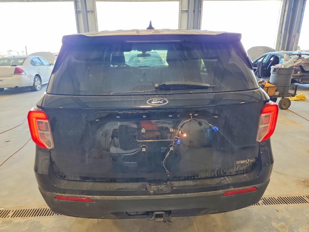 2023 Ford Explorer Police Interceptor - Фото 6