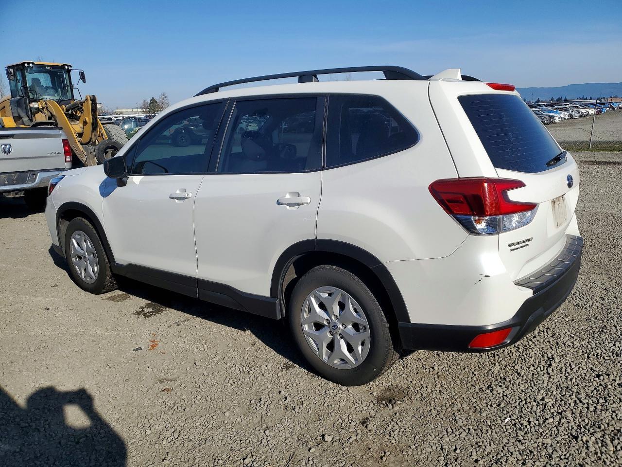 2020 Subaru Forester - Фото 2
