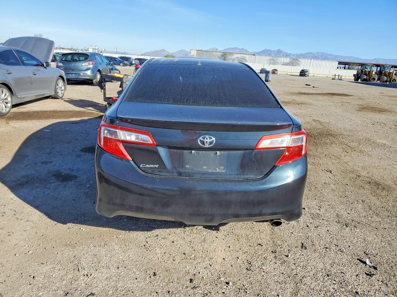 2012 Toyota Camry Base - Фото 6