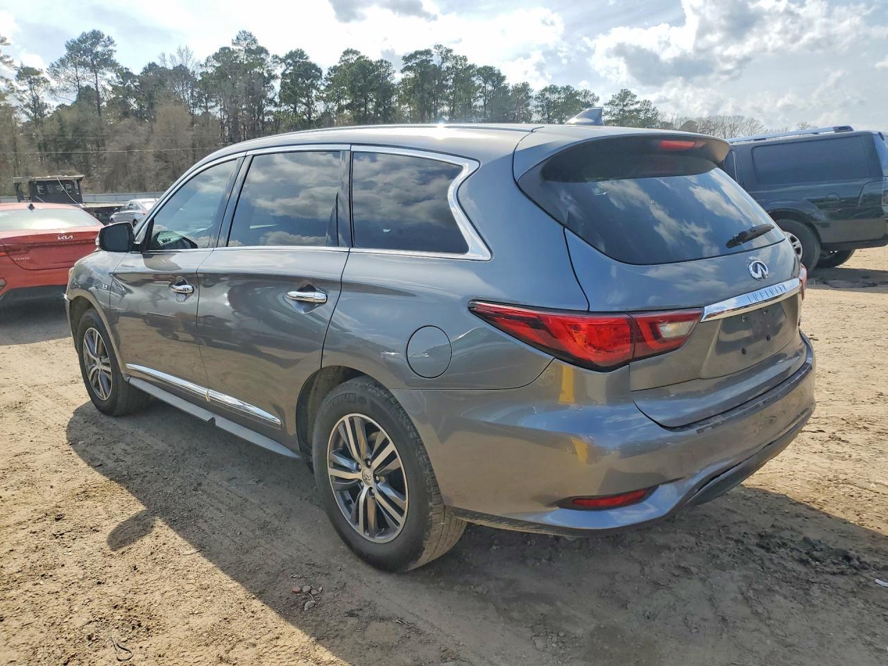 2019 Infiniti Qx60 Luxe - Image 2