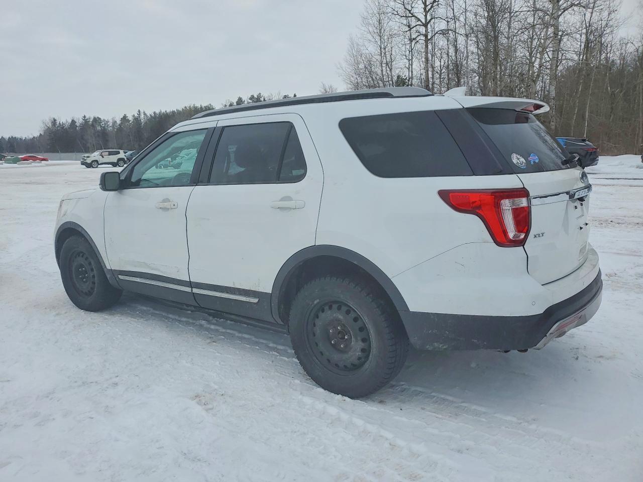 2017 Ford Explorer Xlt - Фото 2