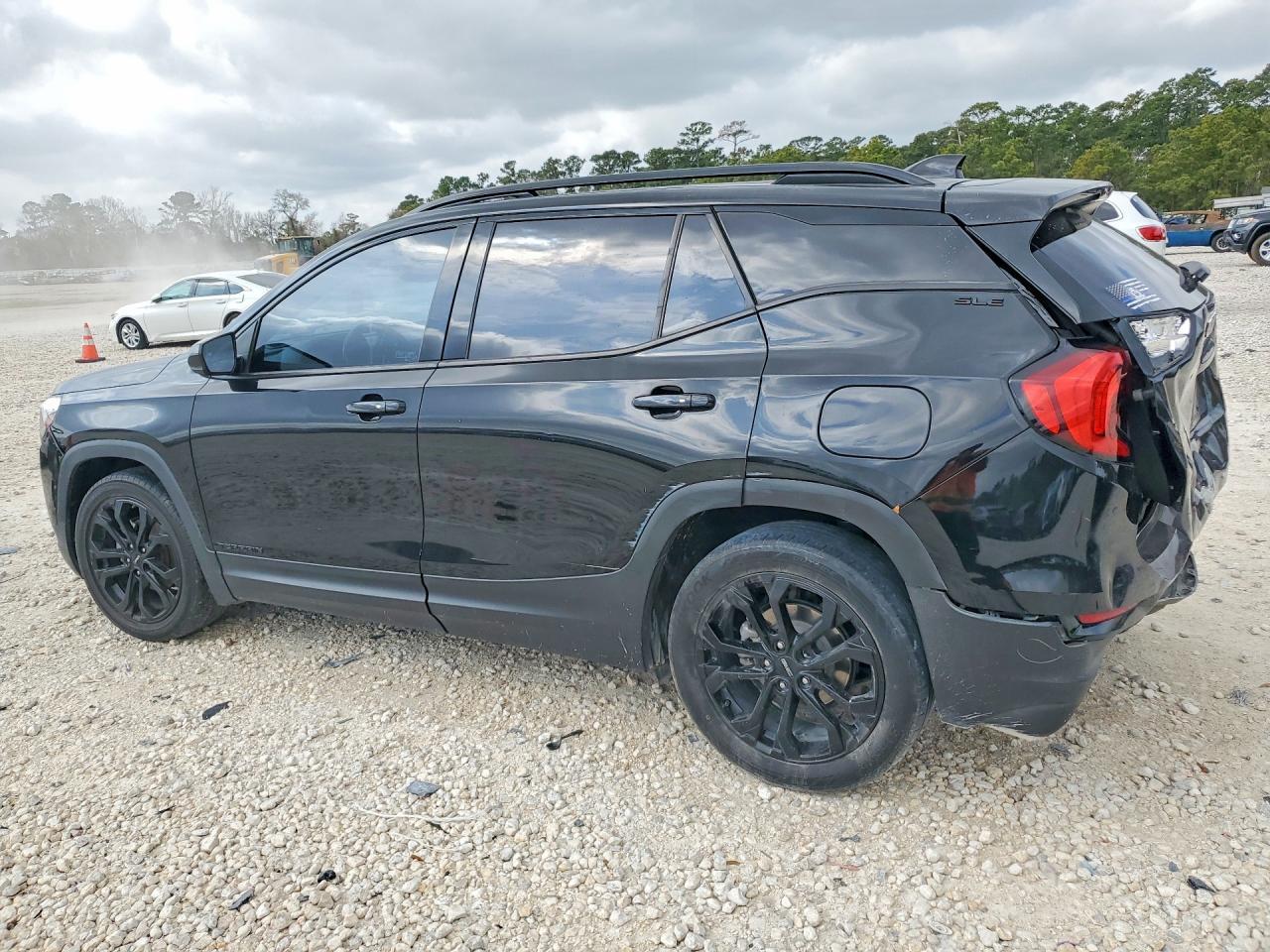 2021 GMC Terrain - Фото 2