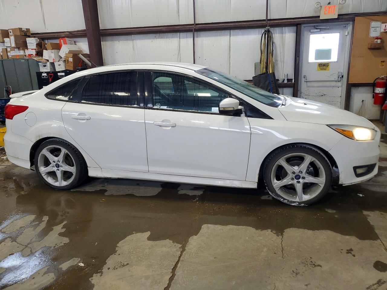2015 Ford Focus Se - Фото 4