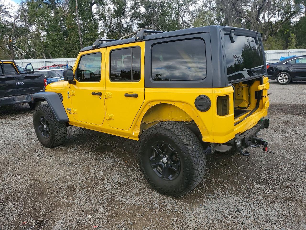 2019 Jeep Wrangler Unlimited Sport - Image 2