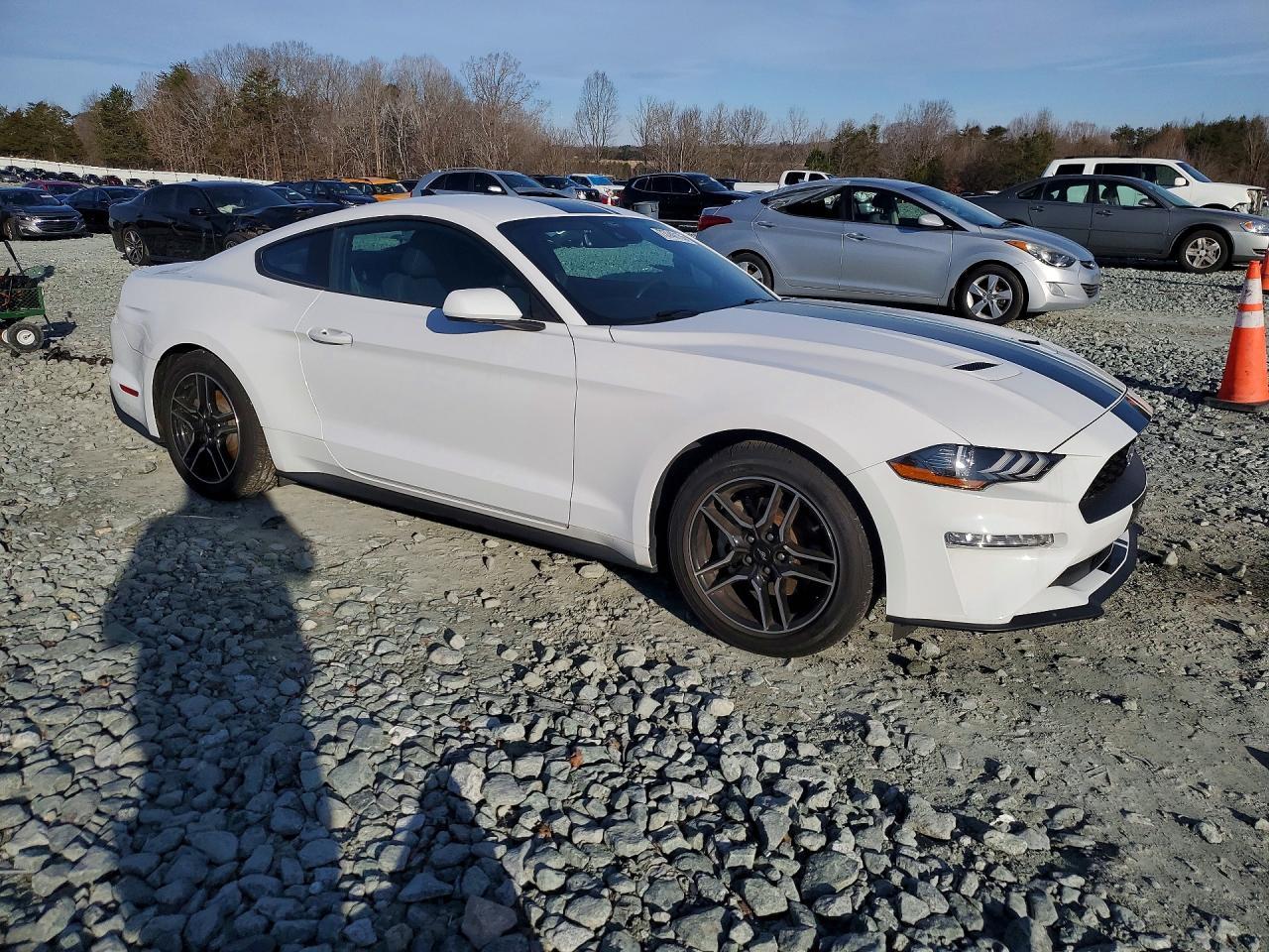 2022 Ford Mustang - Image 4