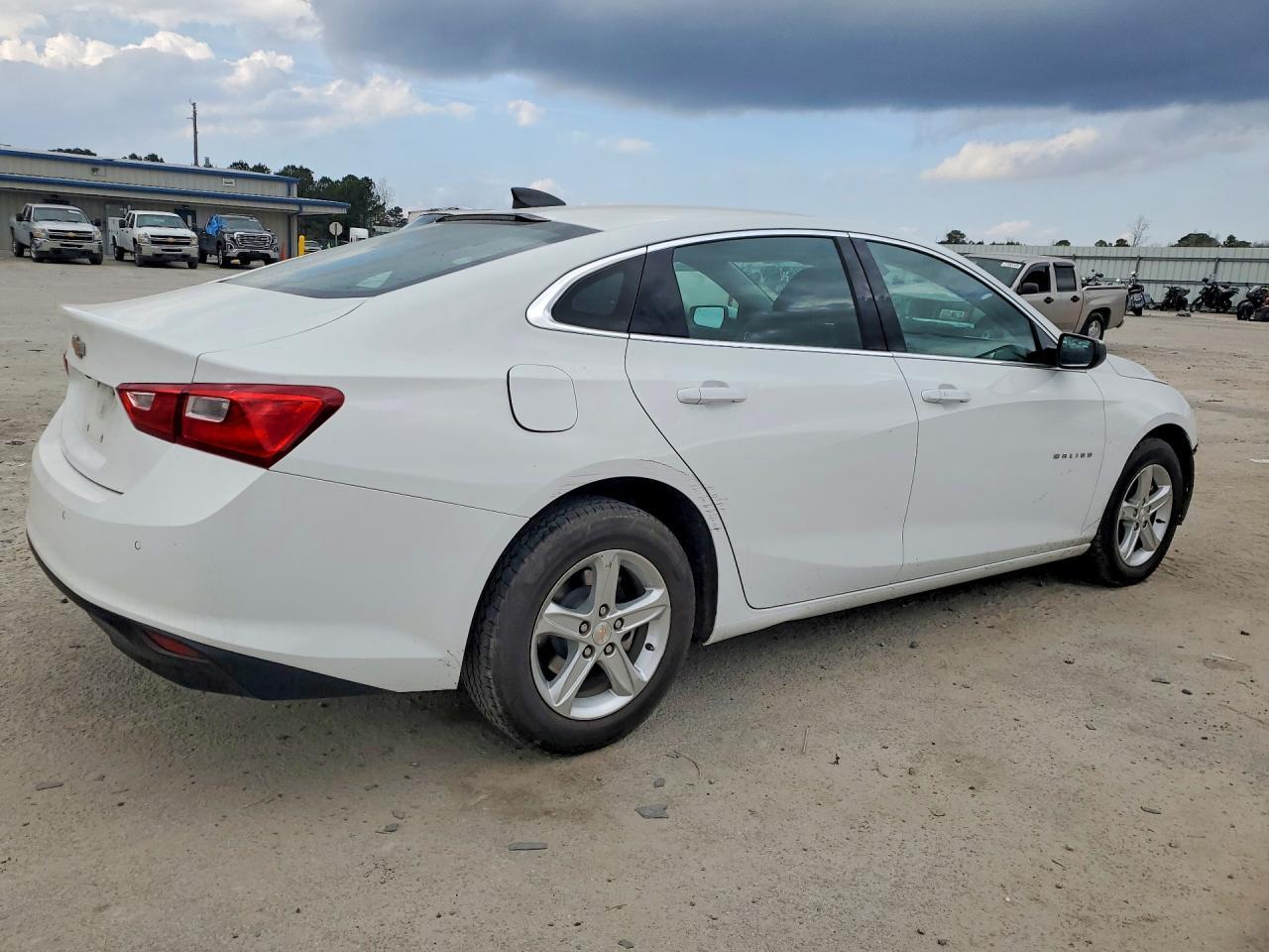 2024 Chevrolet Malibu Ls - Фото 3
