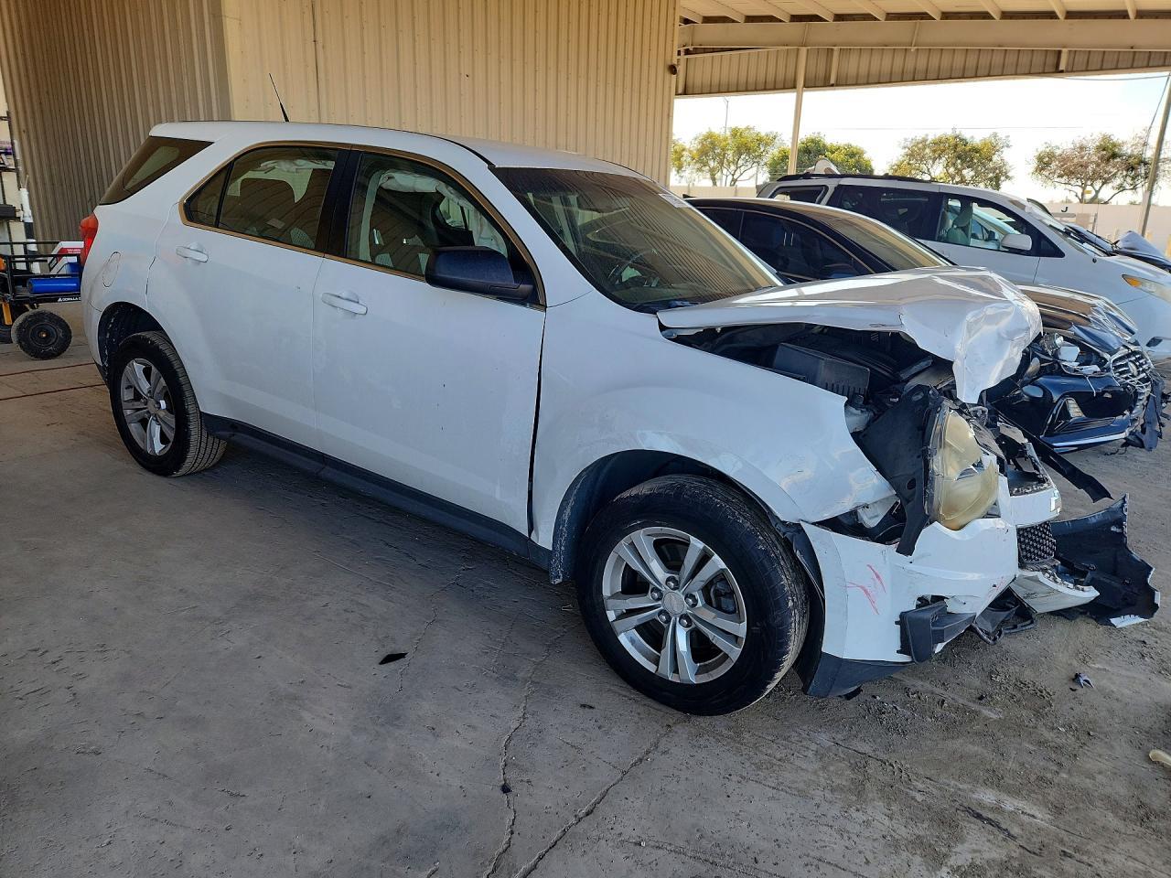 2011 Chevrolet Equinox Ls - Image 4