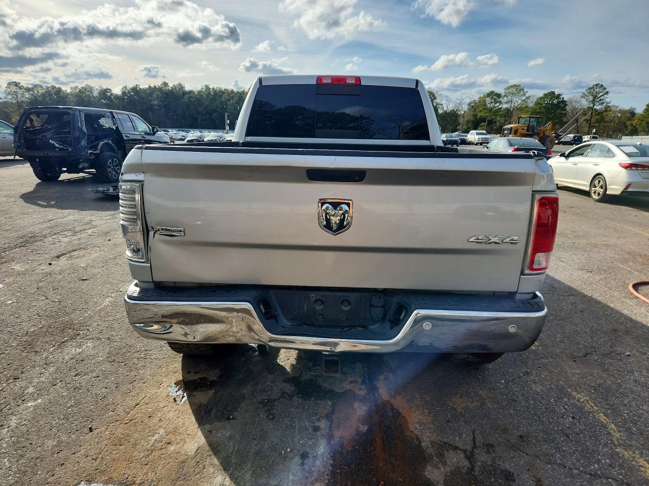 2018 Ram 2500 Laramie - Фото 6