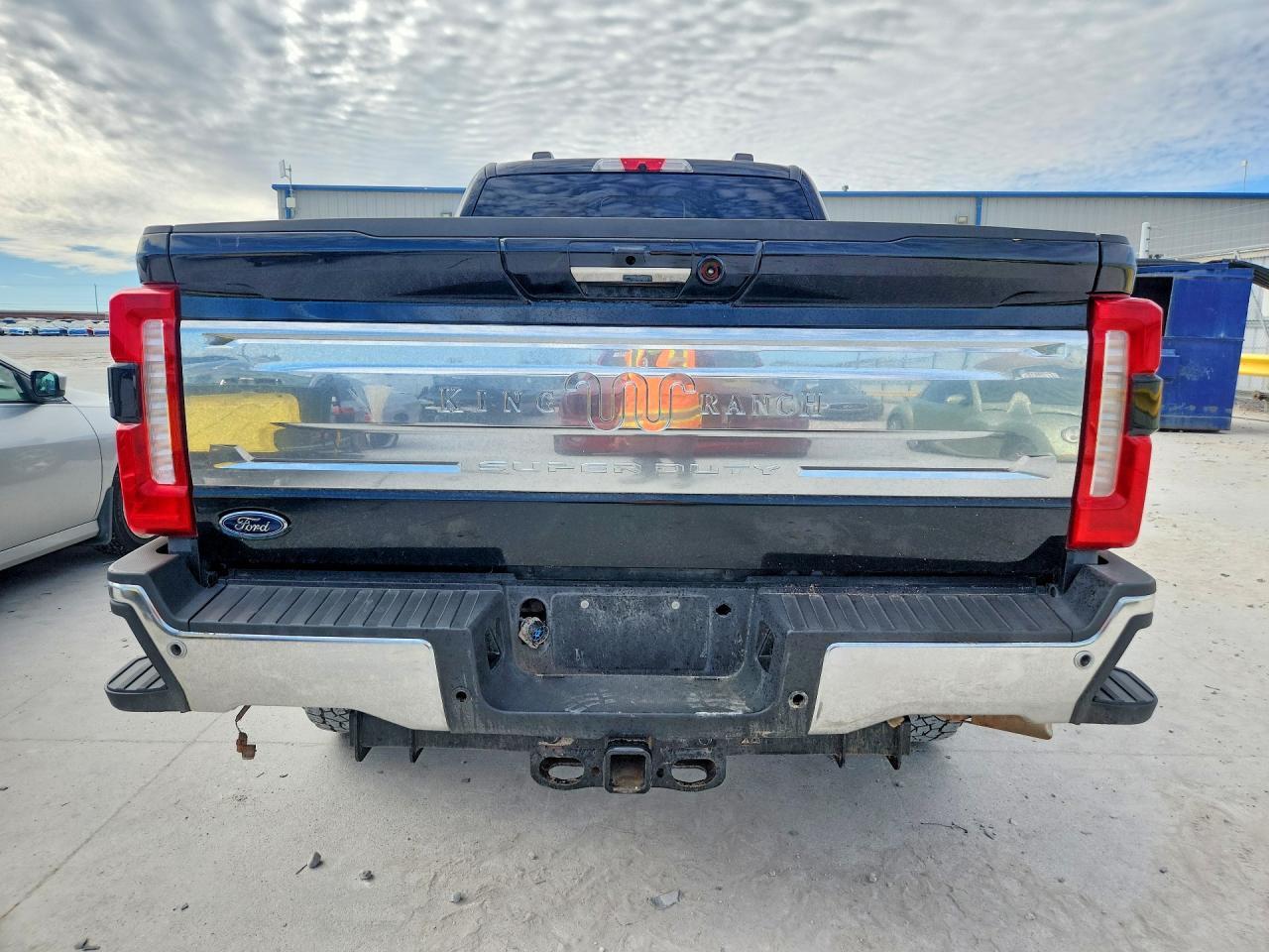 2023 Ford F250 Super Duty - Фото 6