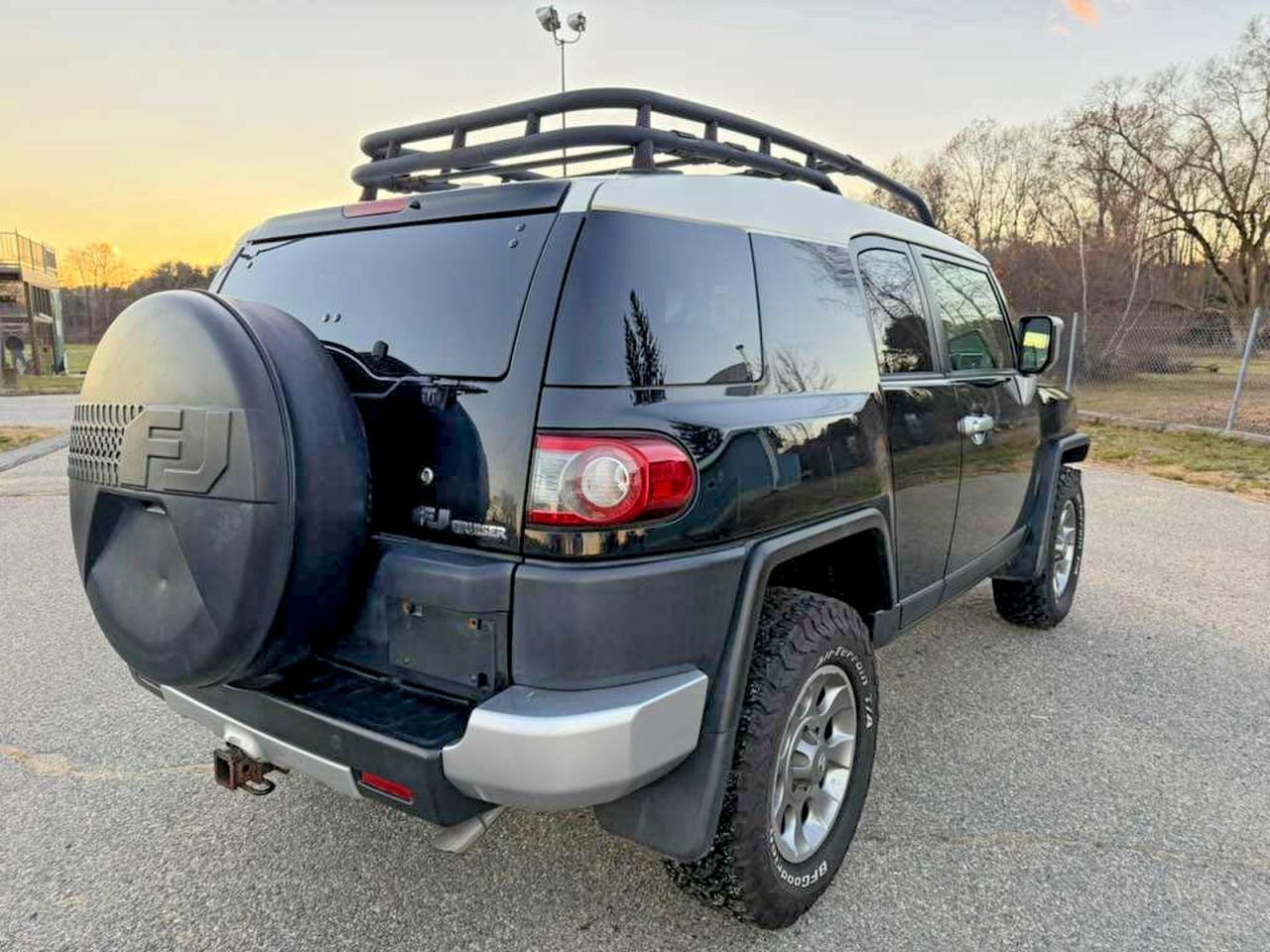 2013 Toyota Fj Cruiser - Image 4