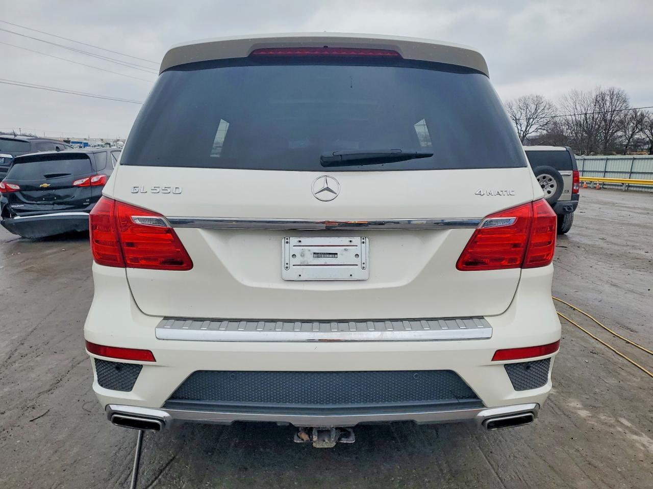 2015 Mercedes-Benz Gl 550 4Matic - Image 6