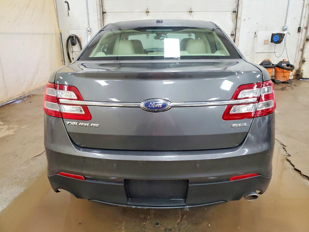 2019 Ford Taurus Sel - Фото 6