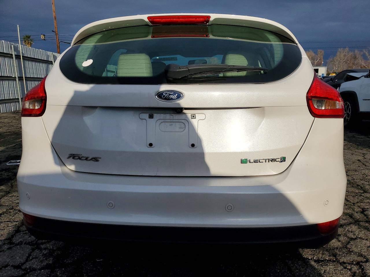 2017 Ford Focus Bev - Фото 6