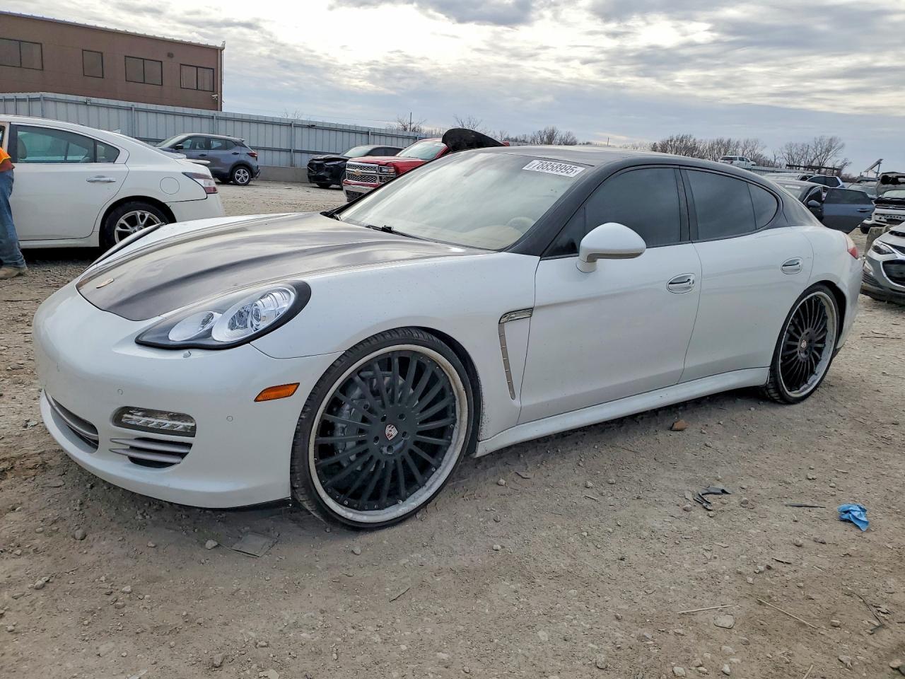 2013 Porsche Panamera 2