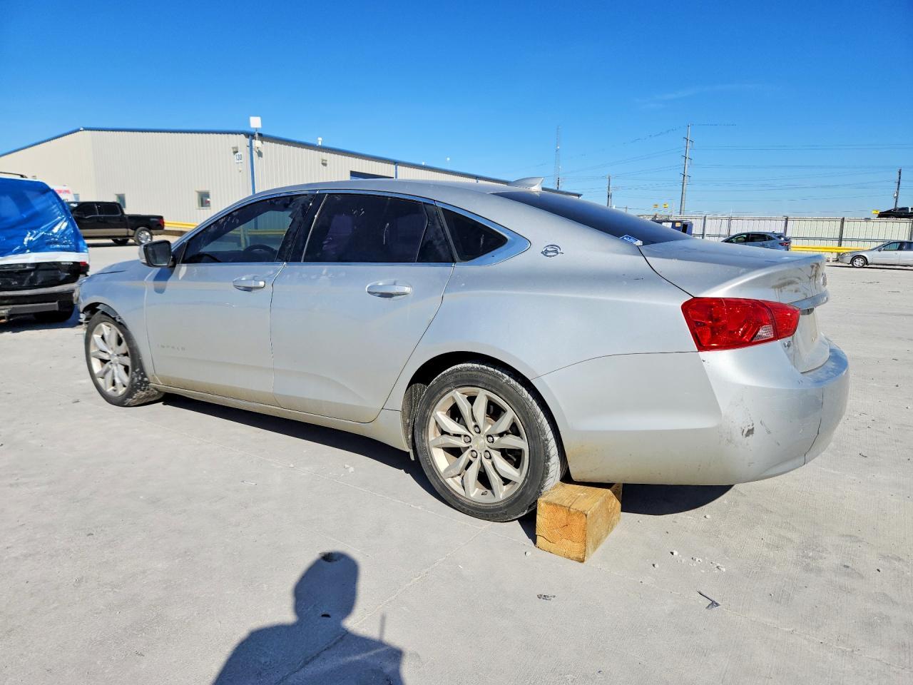2016 Chevrolet Impala Lt - Фото 2