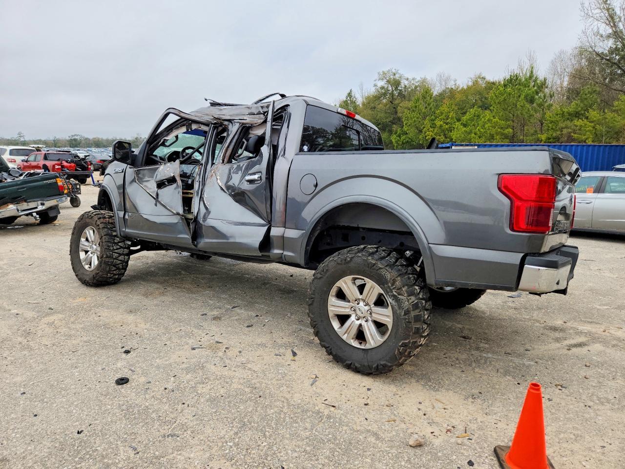 2019 Ford F150 Supercrew - Фото 2