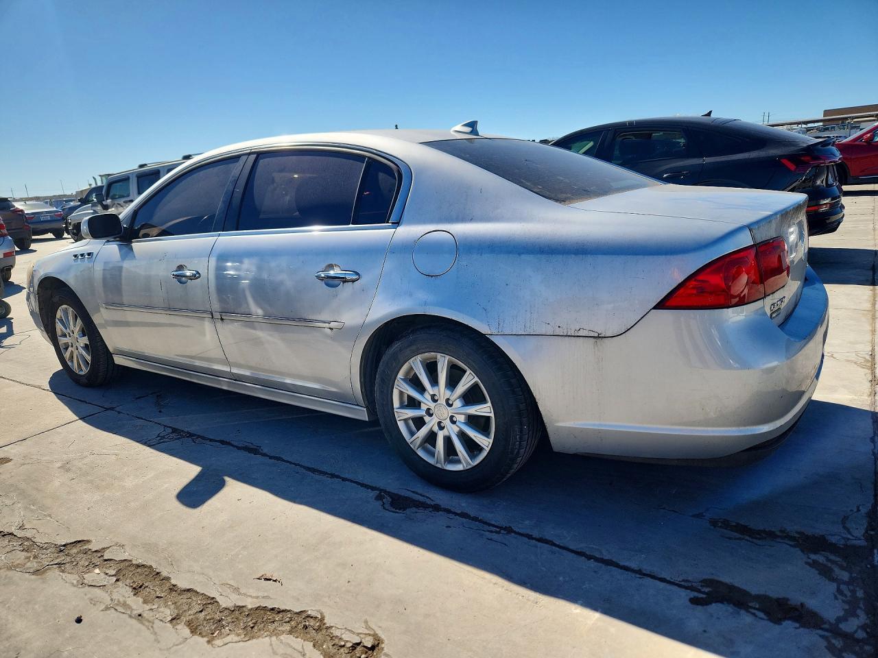 2011 Buick Lucerne Cxl - Image 2