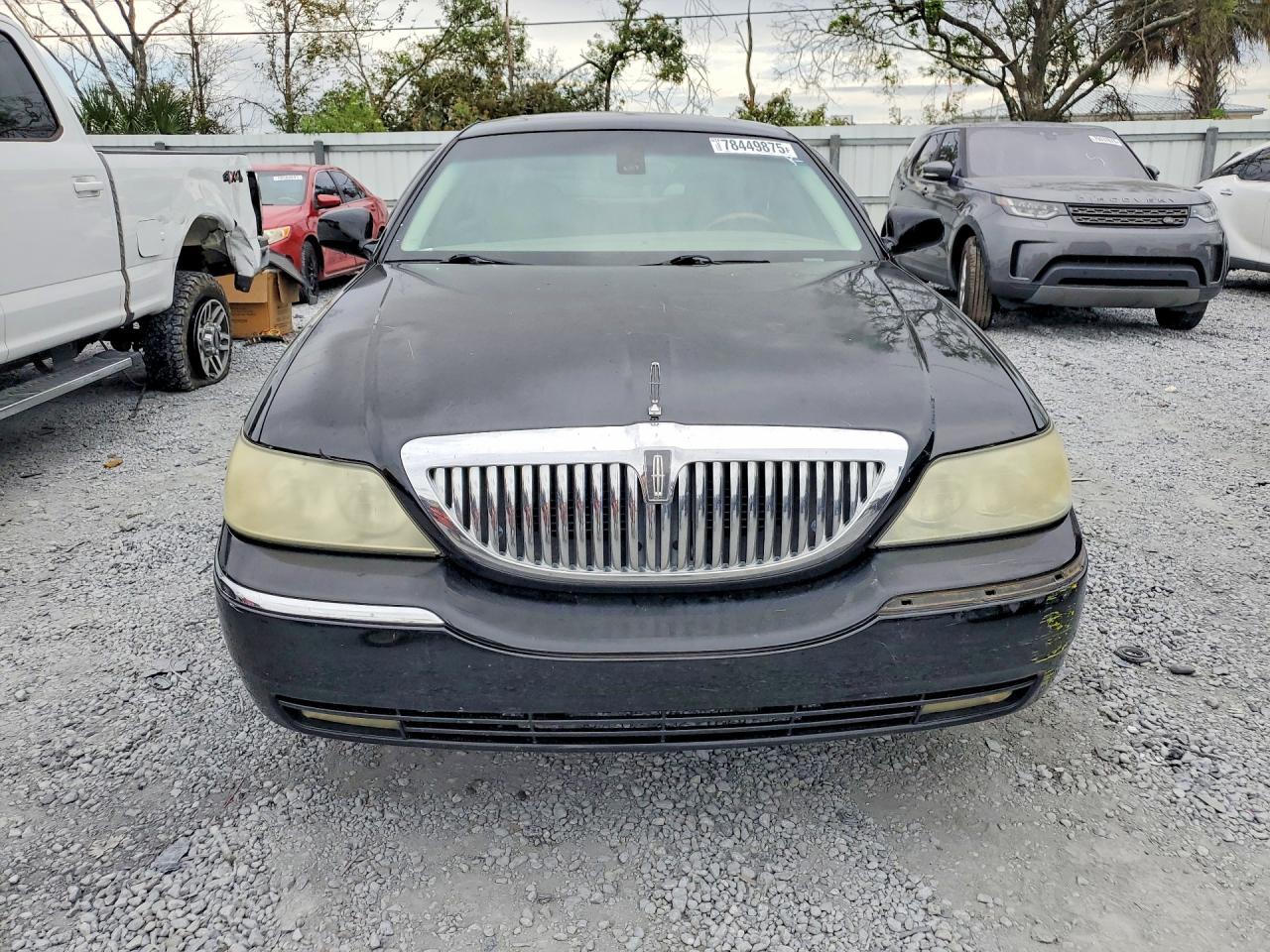 2003 Lincoln Town Car Cartier - Фото 5