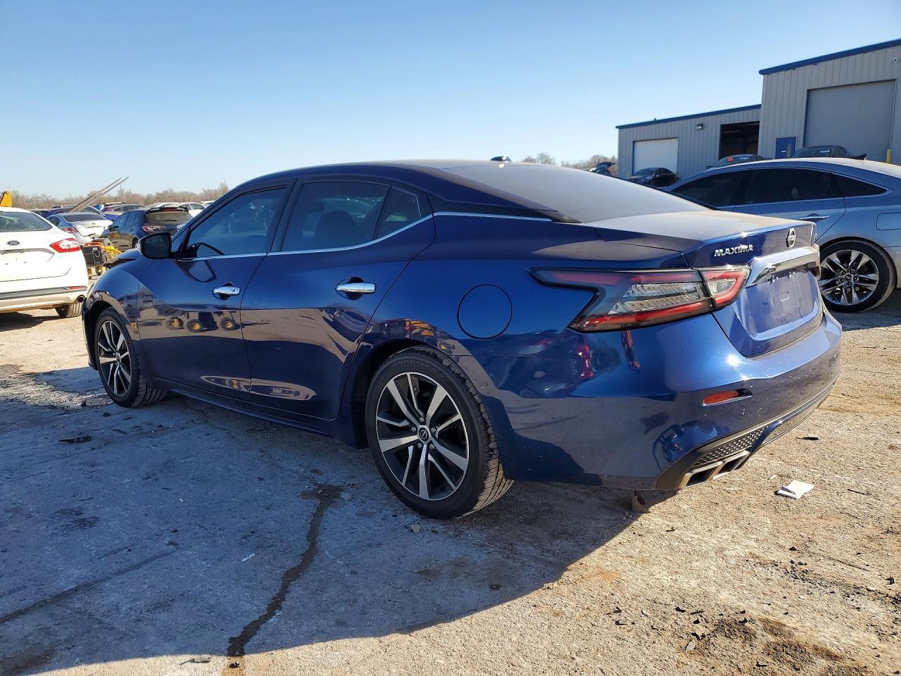 2023 Nissan Maxima 3.5 Sv - Image 2