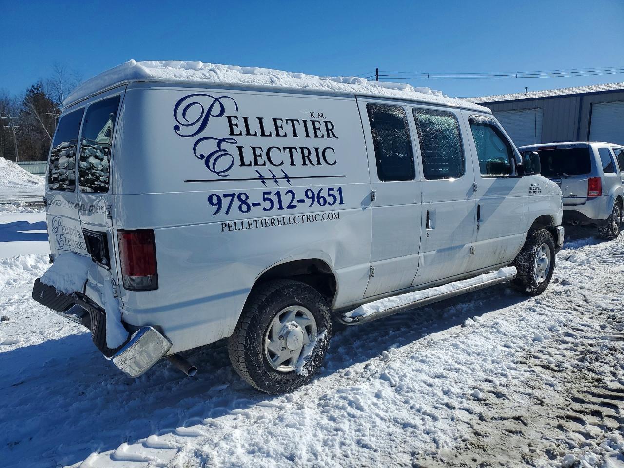 2014 Ford Econoline E250 Van - Фото 3
