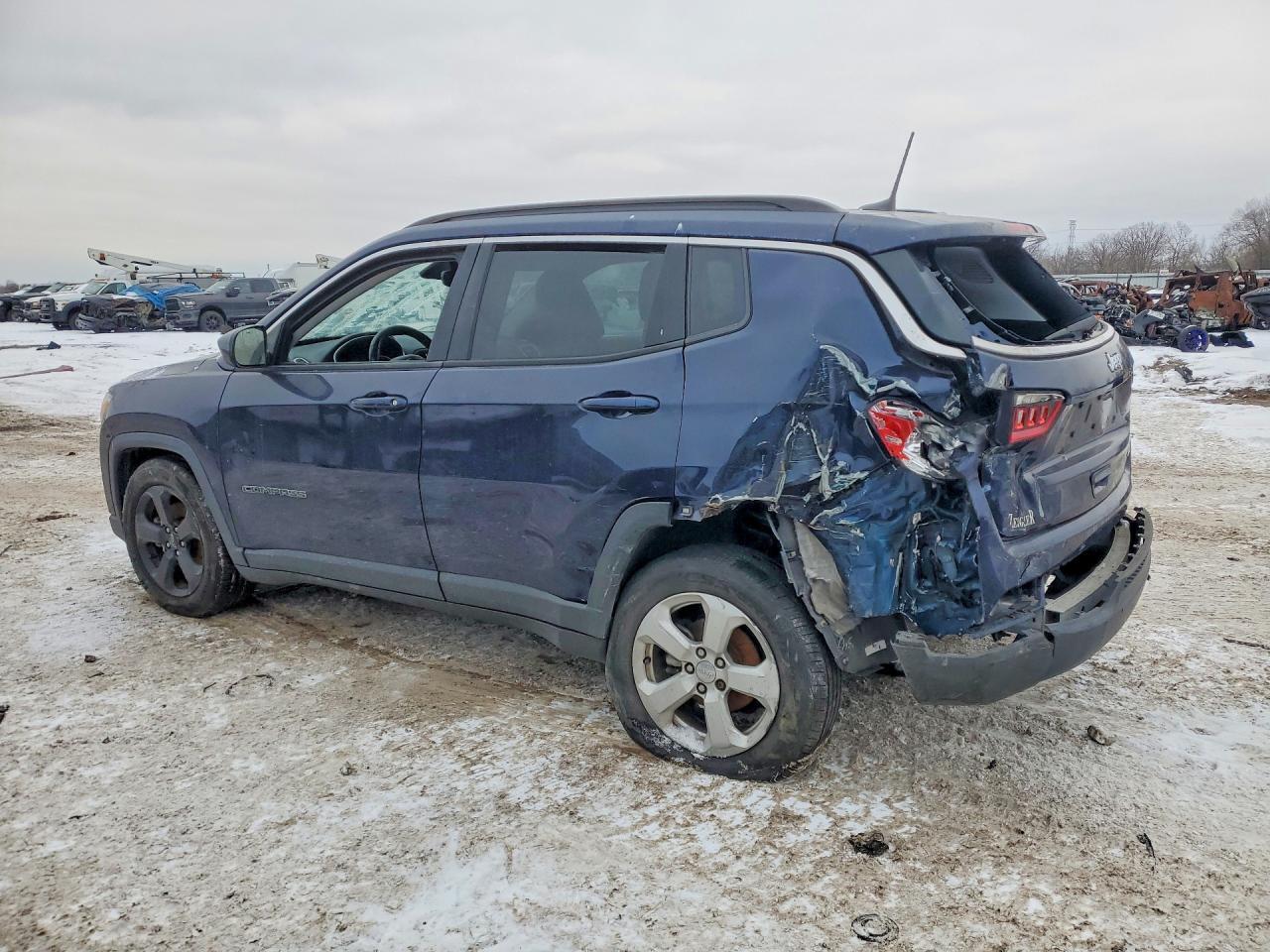 2018 Jeep Compass Latitude - Фото 2