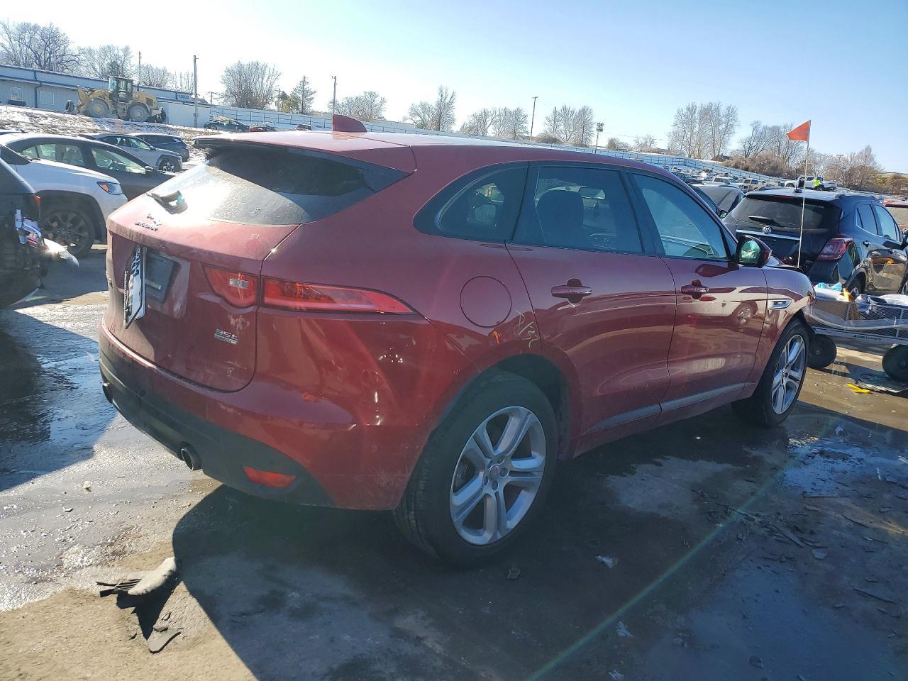 2017 Jaguar F-Pace R - Sport - Фото 3