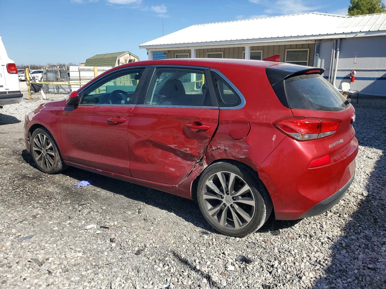 2018 Hyundai Elantra Gt Base - Image 2