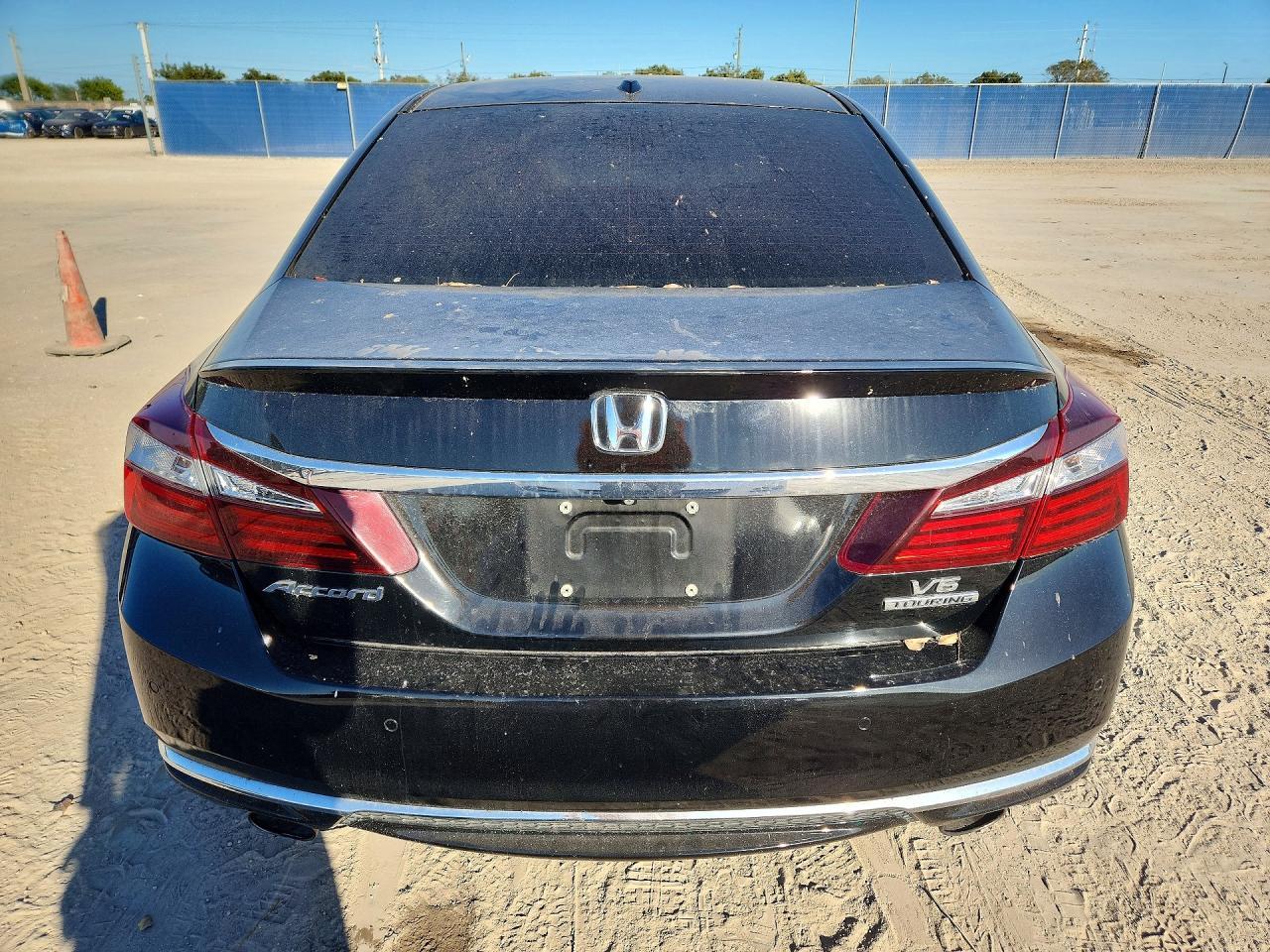 2017 Honda Accord Touring - Фото 6