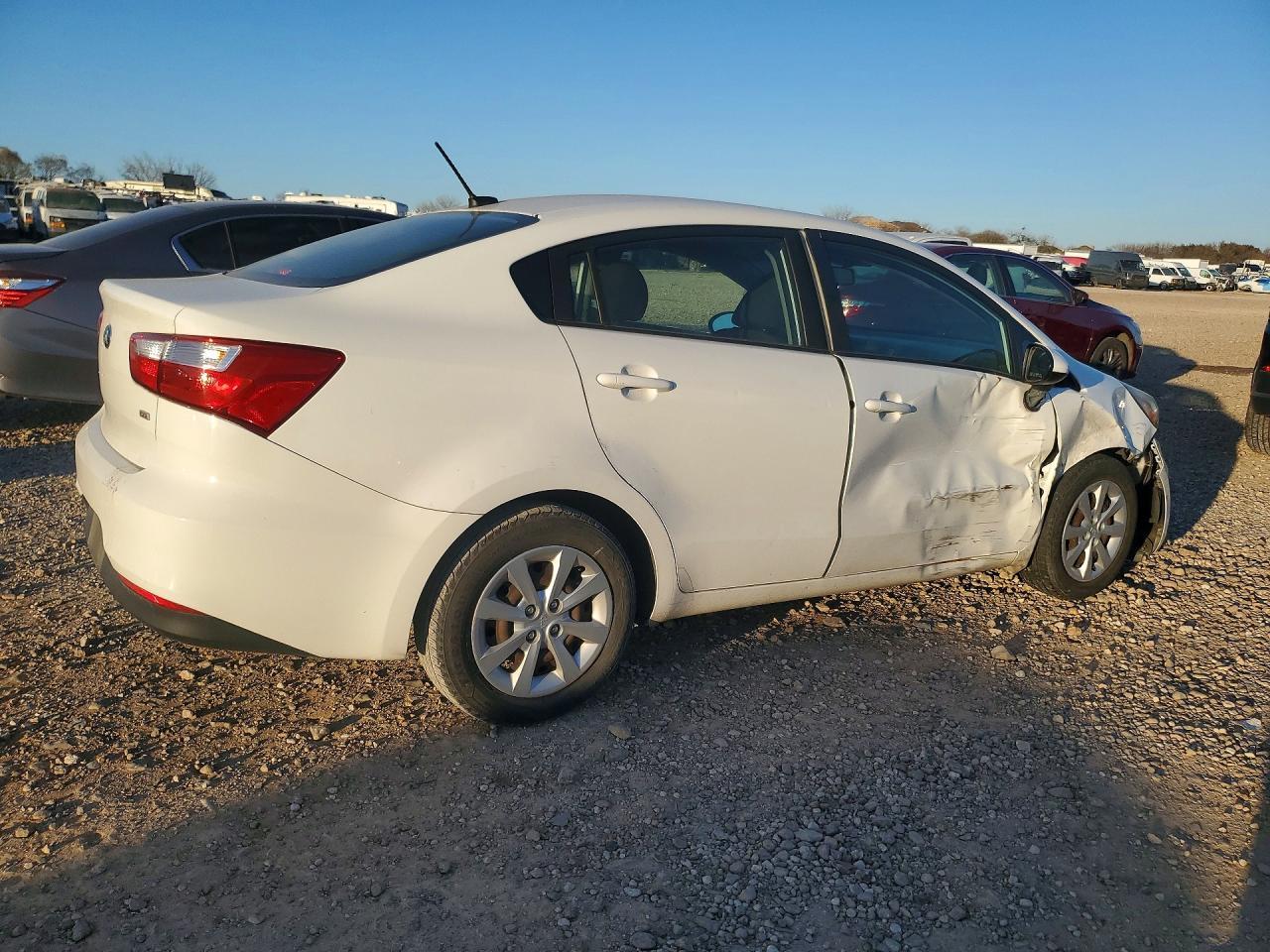 2017 Kia Rio Lx - Фото 3