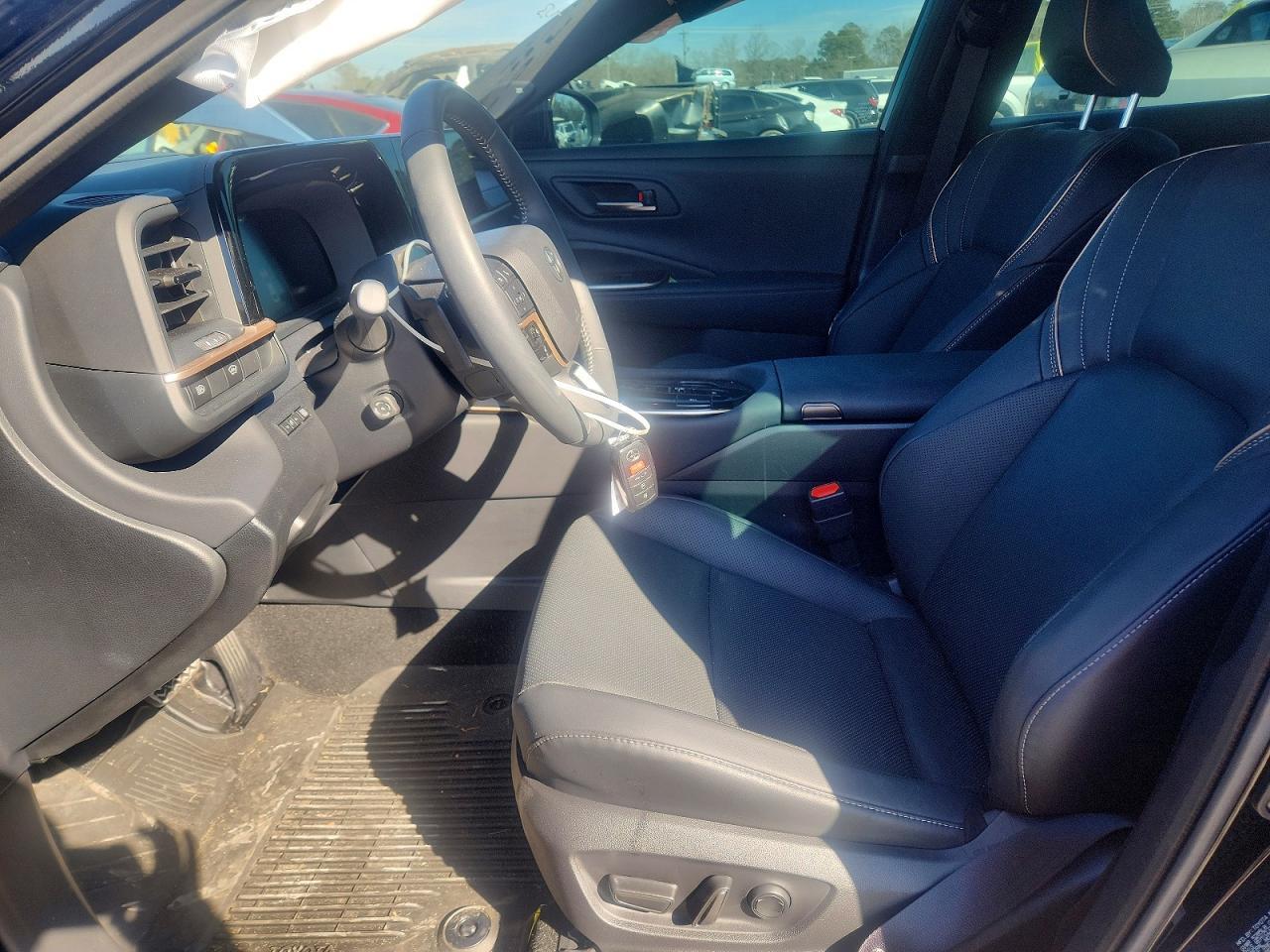 2025 Toyota Crown Platinum - Фото 7