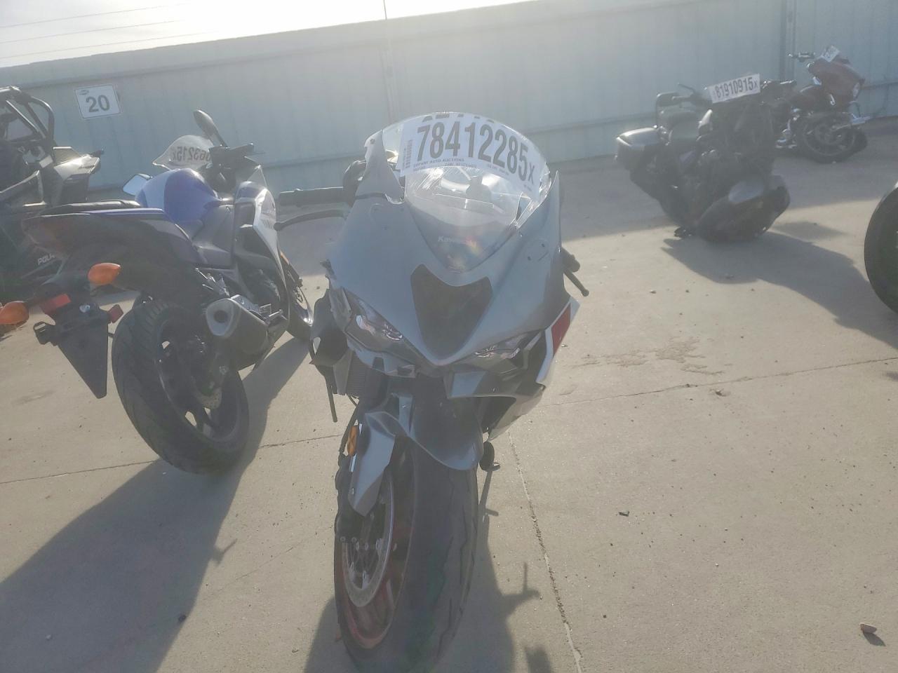 2025 Kawasaki Zx636 K - Фото 2