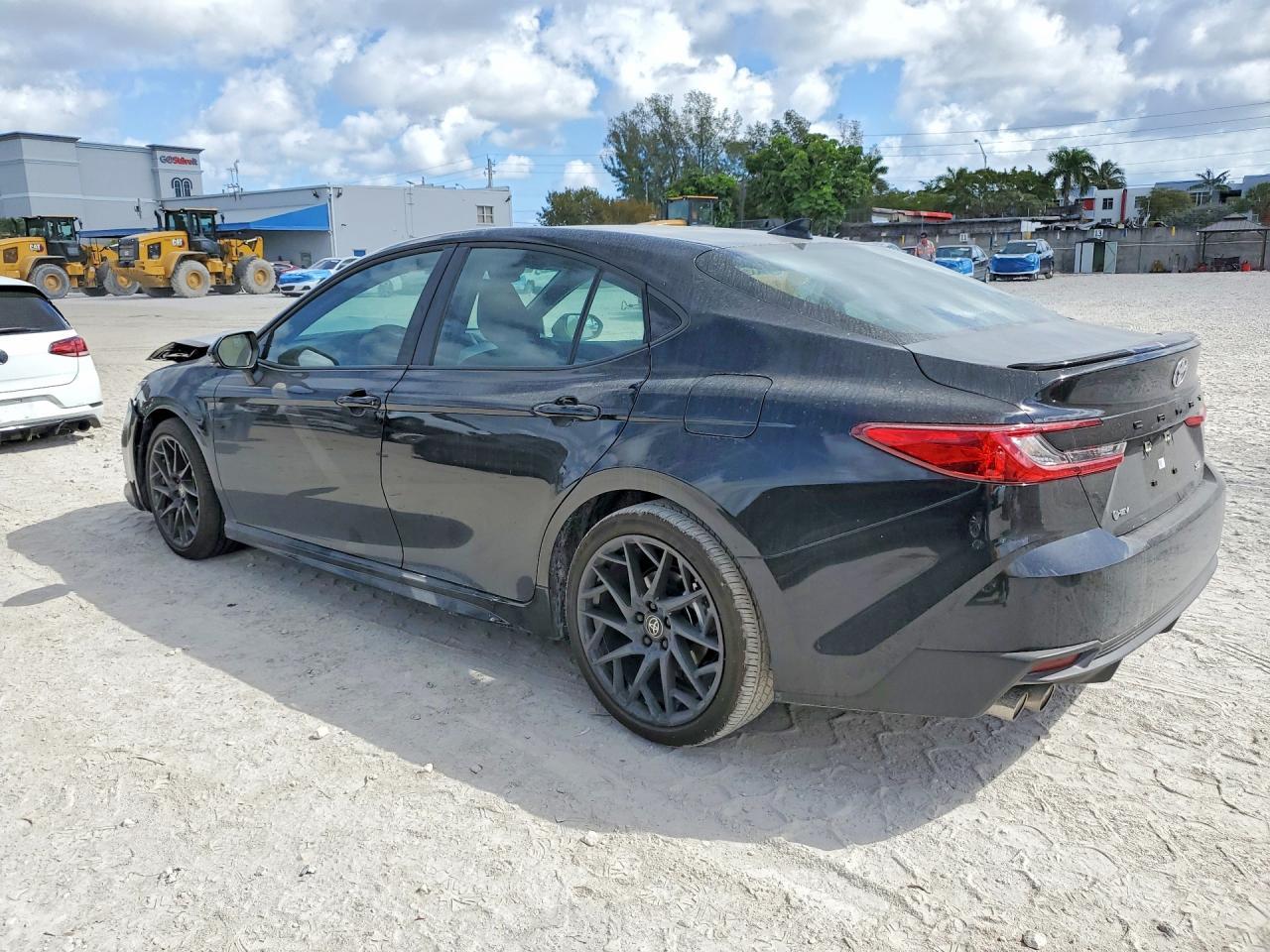 2026 Toyota Camry Se - Фото 2