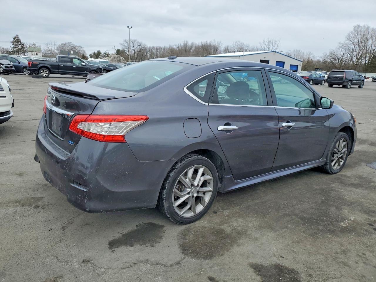 2014 Nissan Sentra S - Фото 3