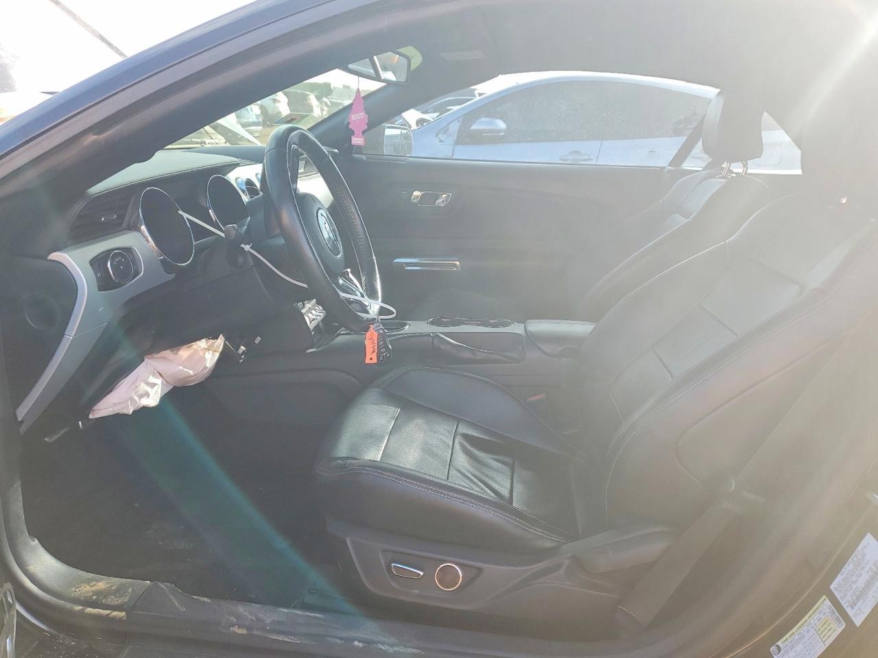 2016 Ford Mustang - Фото 7