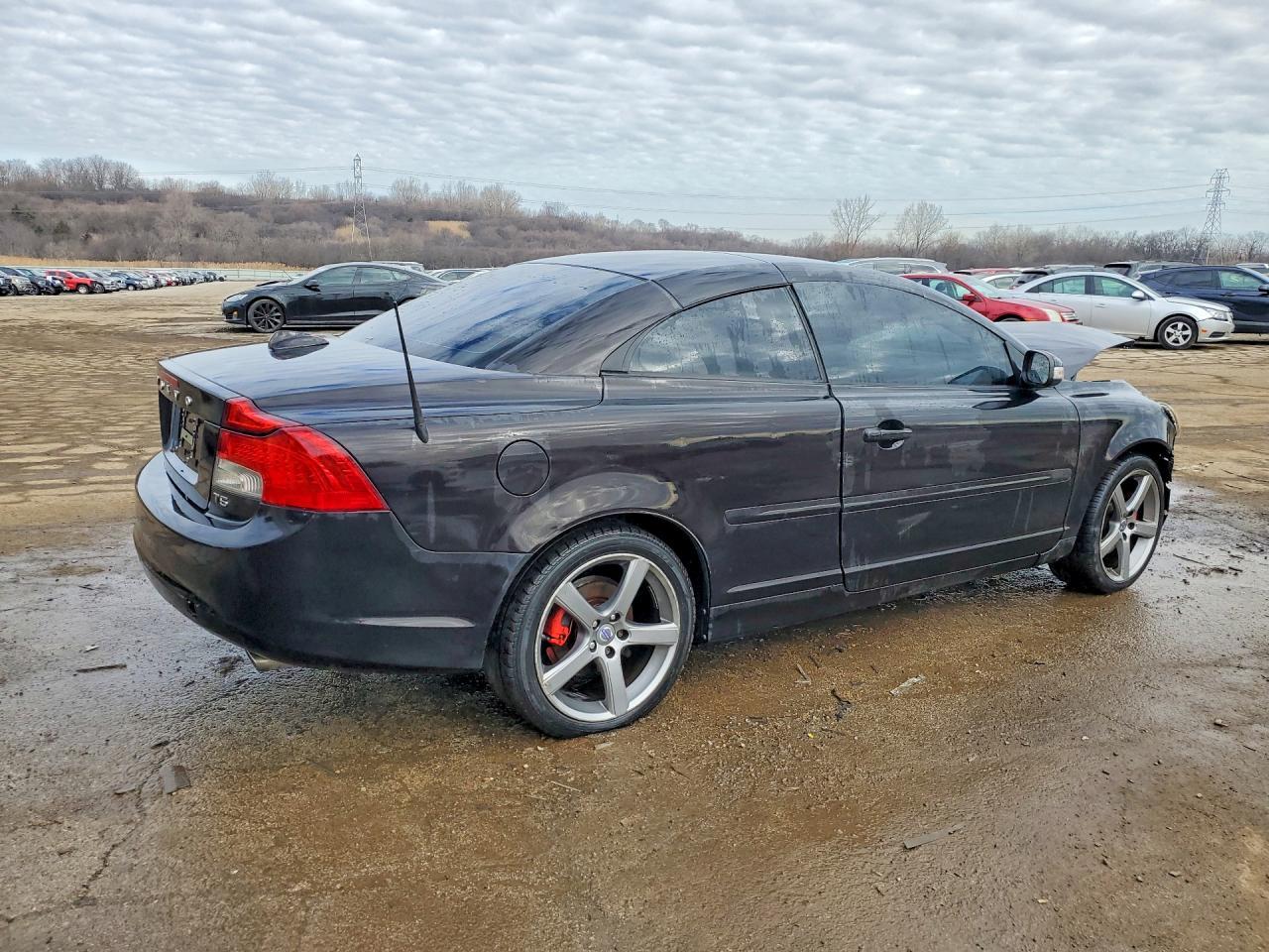 2011 Volvo C70 T5 - Image 3