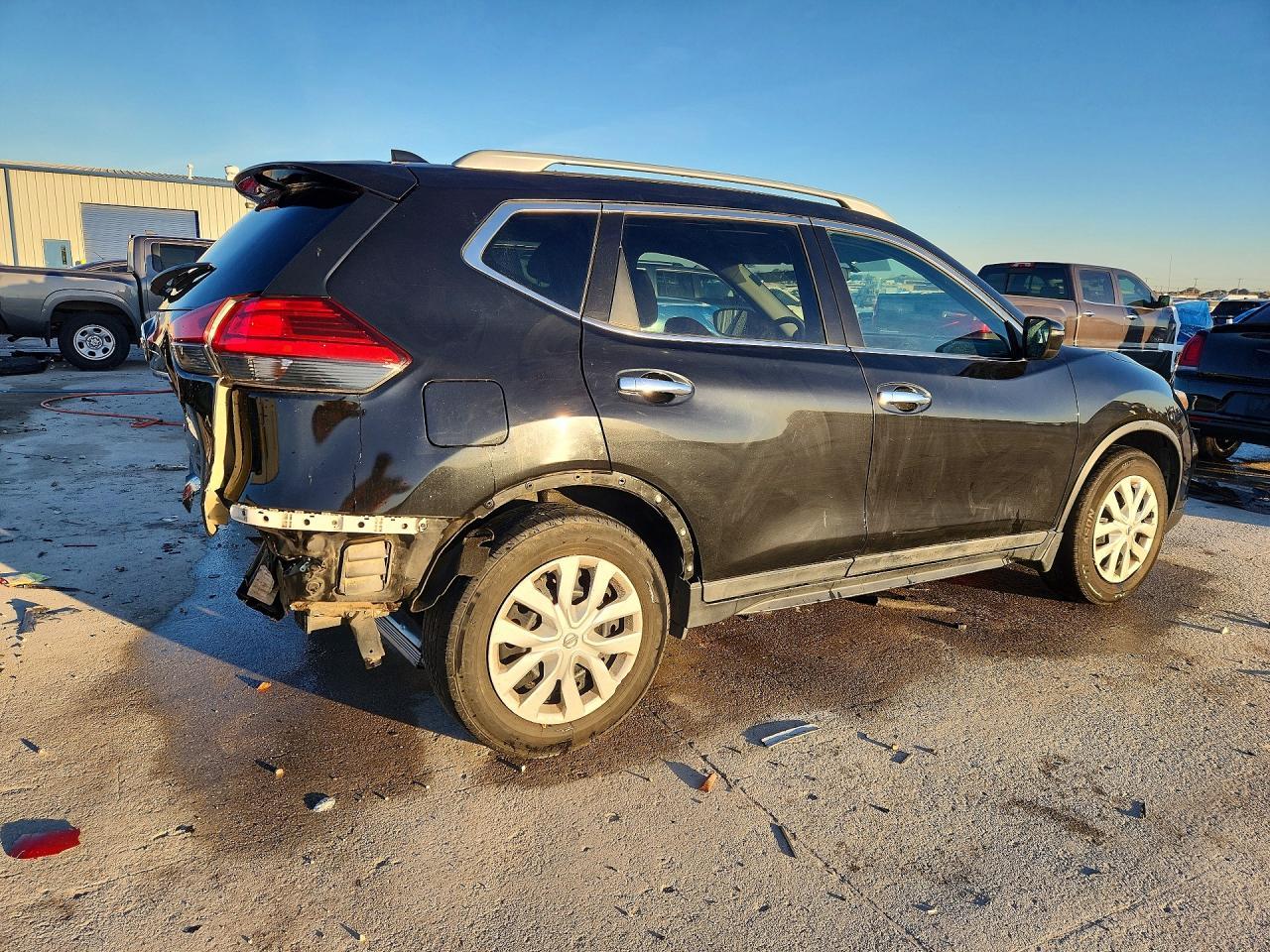 2017 Nissan Rogue S - Фото 3