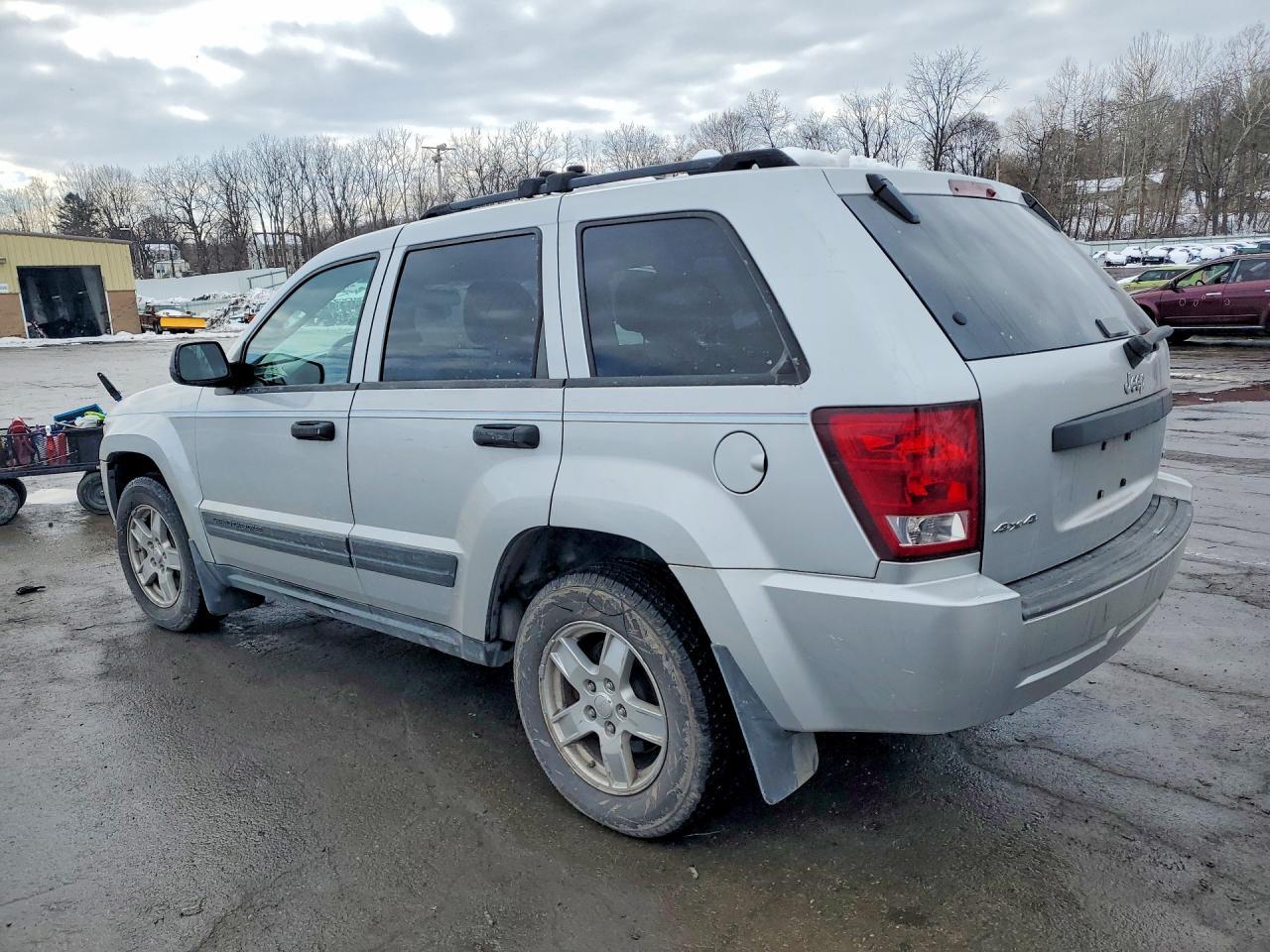 2005 Jep Grand Cherokee - Фото 2