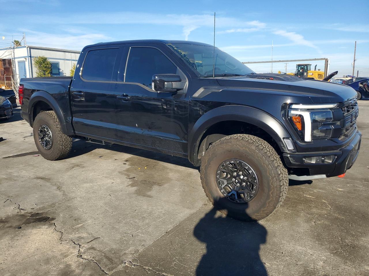 2025 Ford F150 Raptor - Фото 4