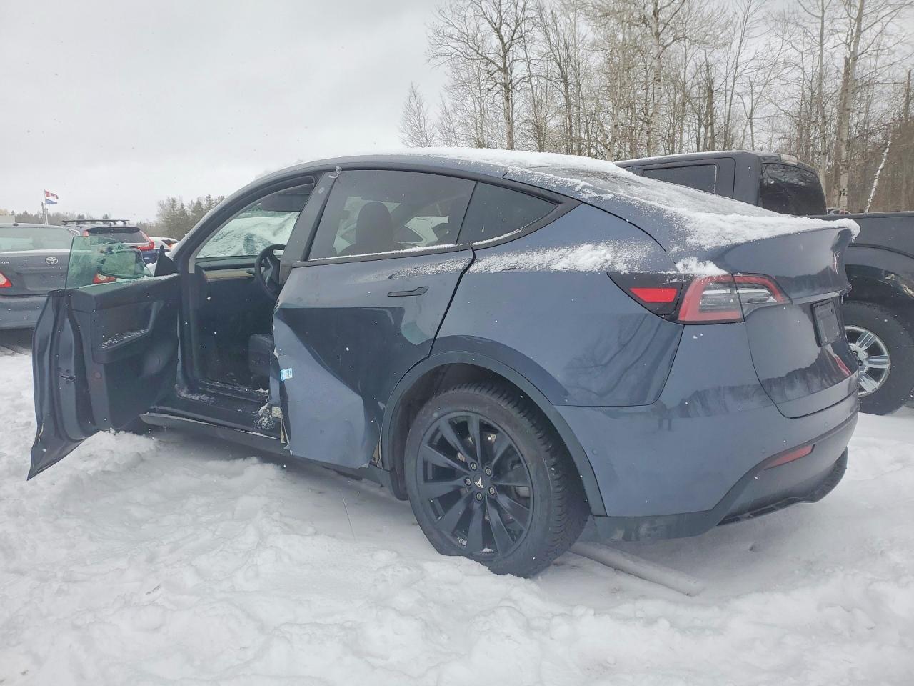 2022 Tesla Model Y - Фото 2