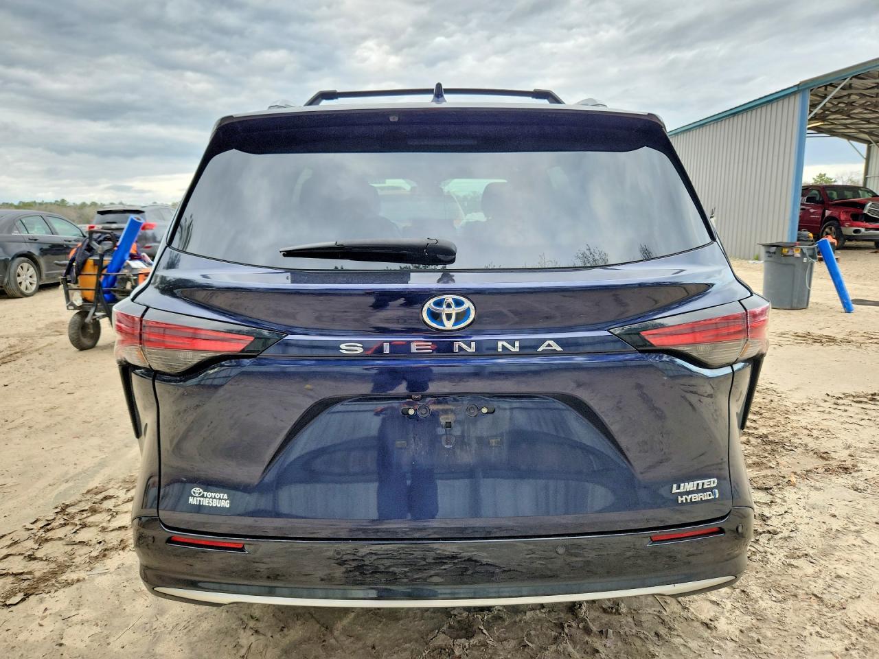 2024 Toyota Sienna Limited 7-Passenger - Фото 6