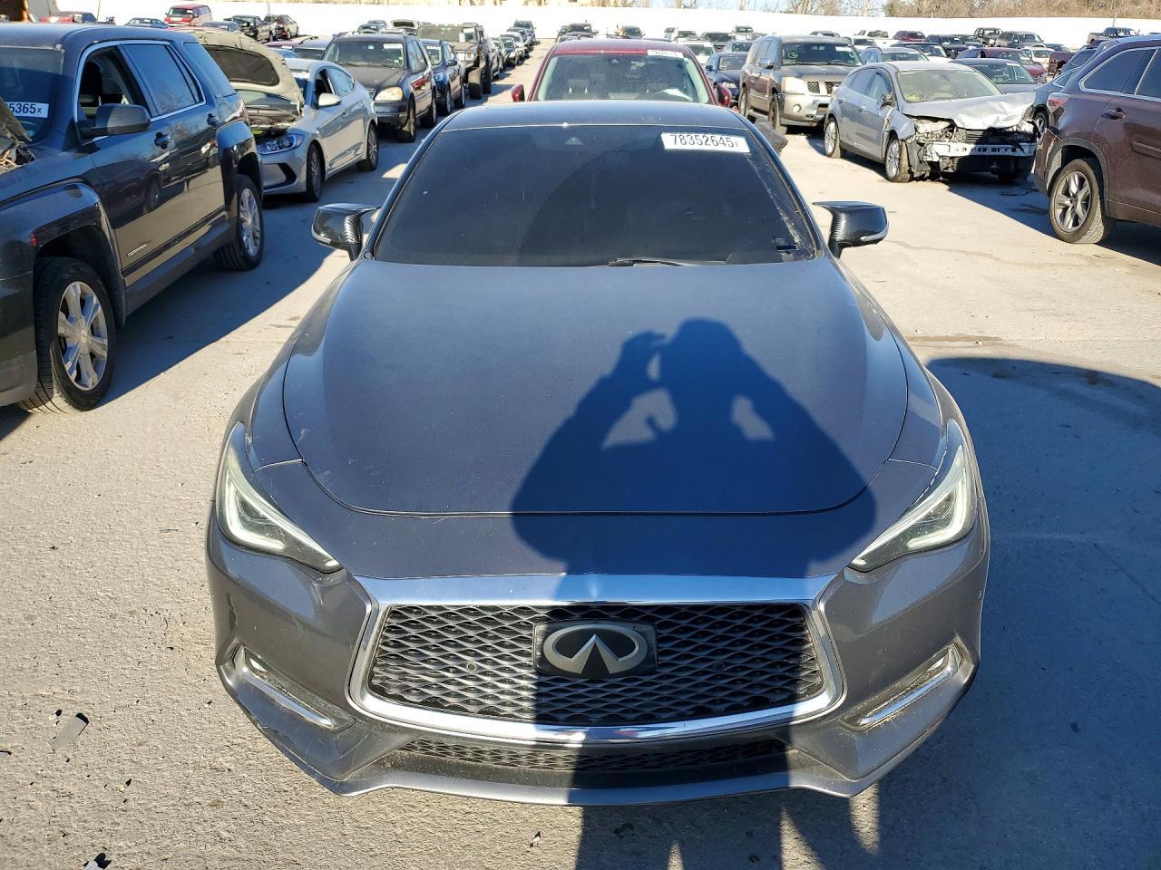 2017 Infiniti Q60 Premium - Image 5