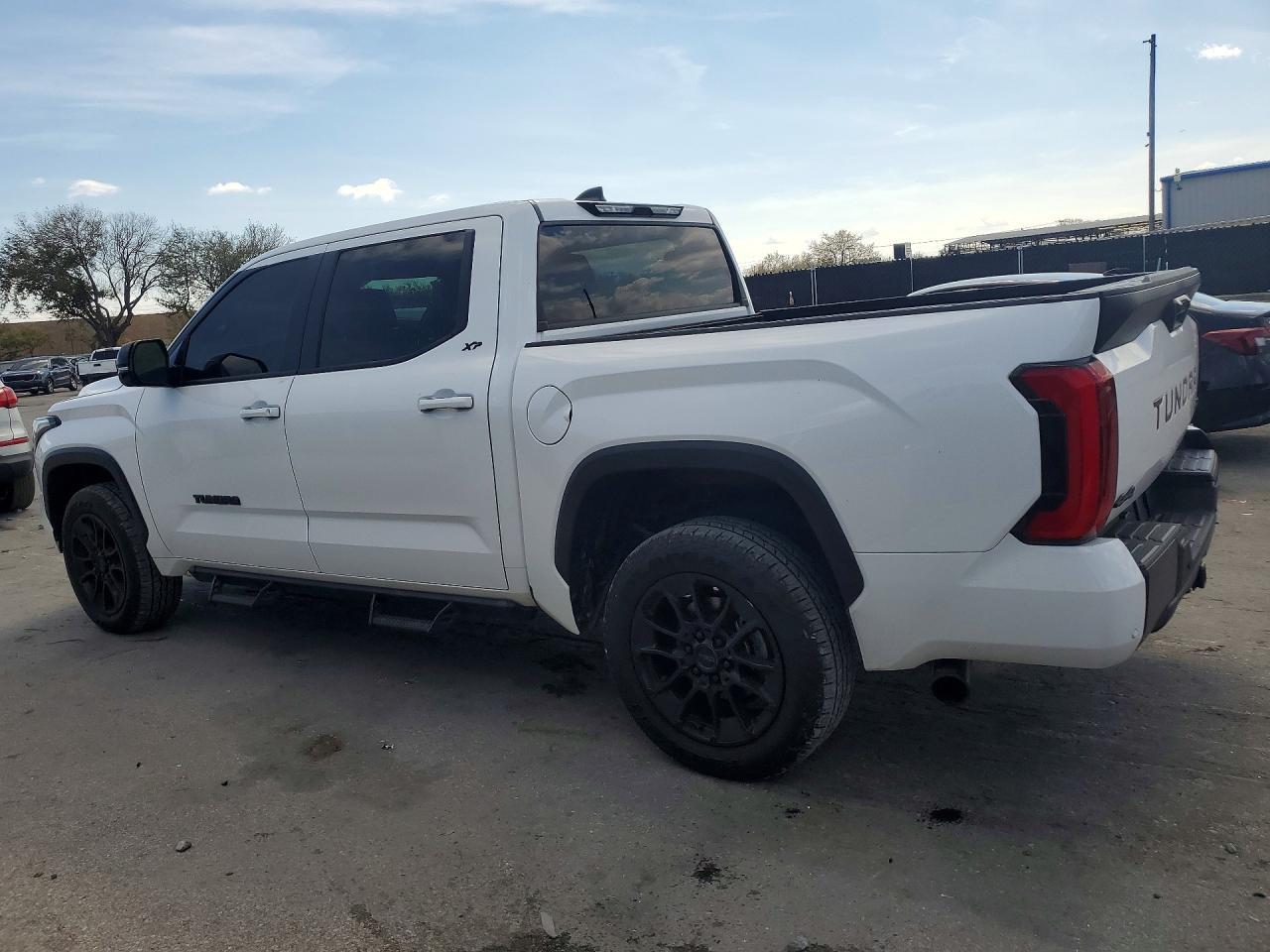 2025 Toyota Tundra Crewmax Sr - Image 2